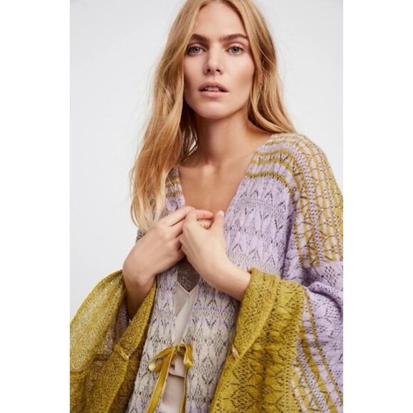 Free People Sweaters - RARE Free People Boho Bell Sleeve & Side Slits Kimono Cardigan